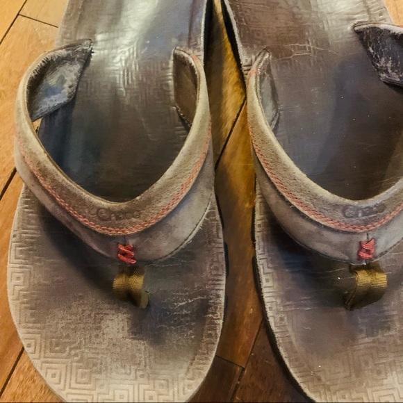 CHACO Kirkwood Dark Earth Mens Leather Flip Flop - Picture 4 of 7